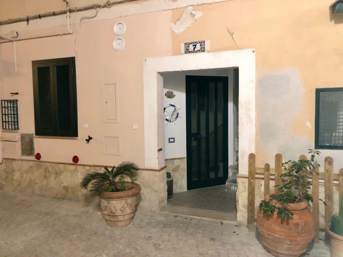 Vicolo Dei Pescatori Terracina Daire Dış mekan fotoğraf